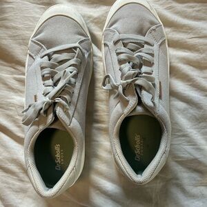 Dr. Scholl's Light Gray Casual Shoes